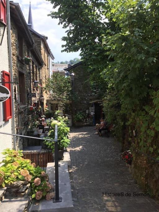 La Legende - Gite Dans Un Quartier Pittoresque Bouillon Bagian luar foto